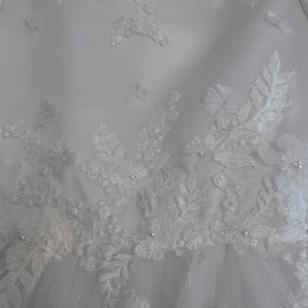 Girls White Formal Tulle Dress with Lace Appliqué - Picture 7 of 11